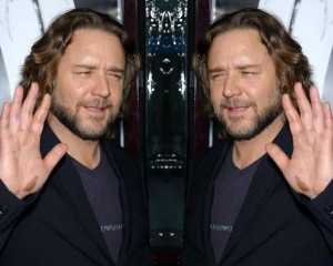 Russell Crowe waves to his co-star